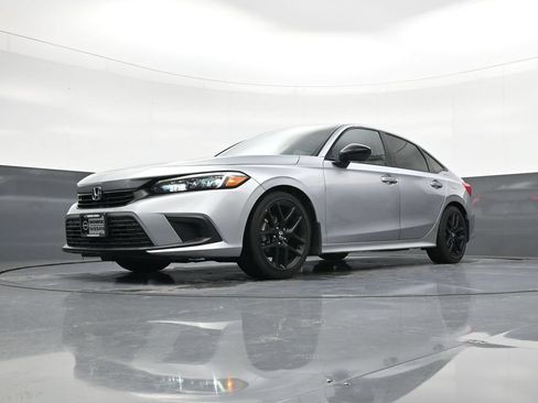 Used 2023 Honda Civic Sport image 21