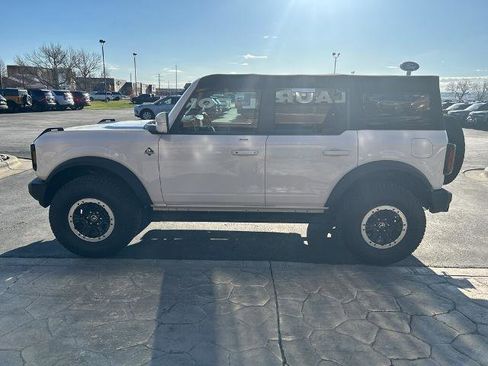 Certified 2022 Ford Bronco Outer Banks w/ Sasquatch Package image 5