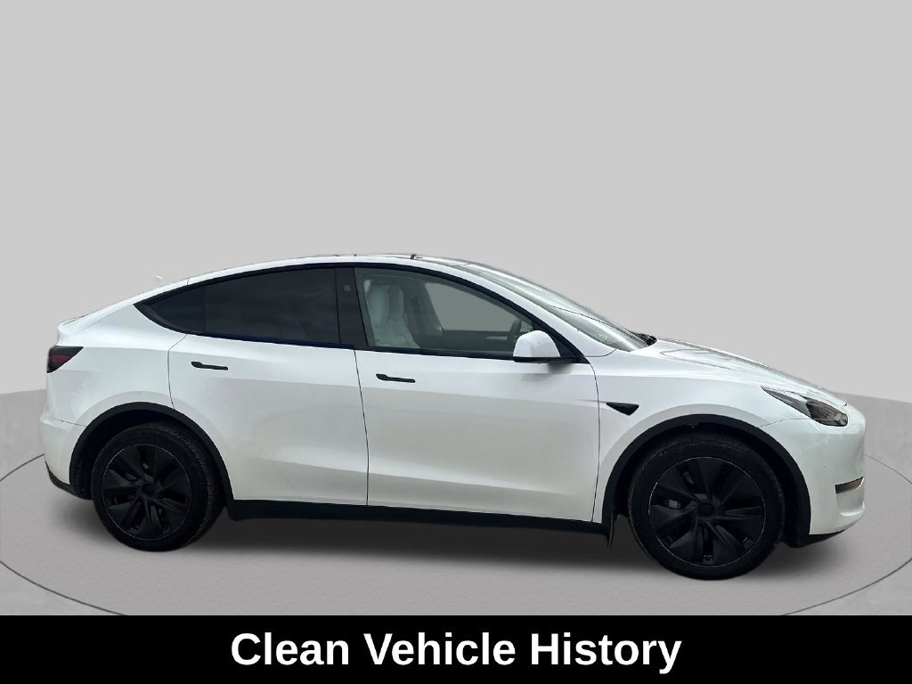 Used 2025 Tesla Model Y Long Range AWD/4WD image 4