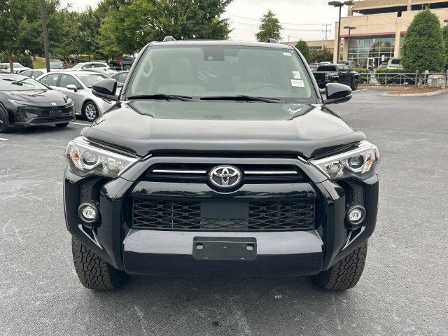 Used 2022 Toyota 4Runner SR5 Premium w/ Moonroof Package AWD/4WD image 9