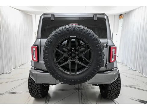 Used 2024 Ford Bronco Outer Banks AWD/4WD image 6