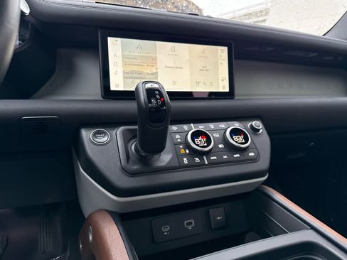 Certified 2023 Land Rover Defender 110 S image 14