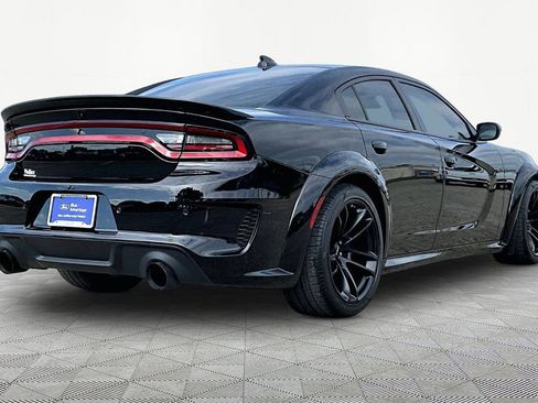 Used 2022 Dodge Charger SRT Hellcat w/ Harman/Kardon Audio Group RWD image 2