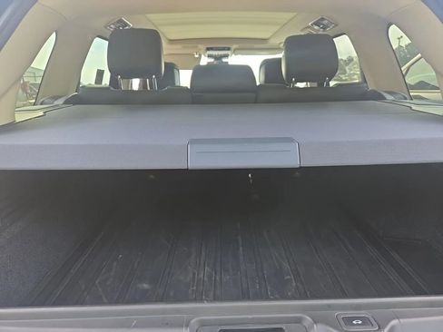 Used 2020 Land Rover Range Rover HSE image 8