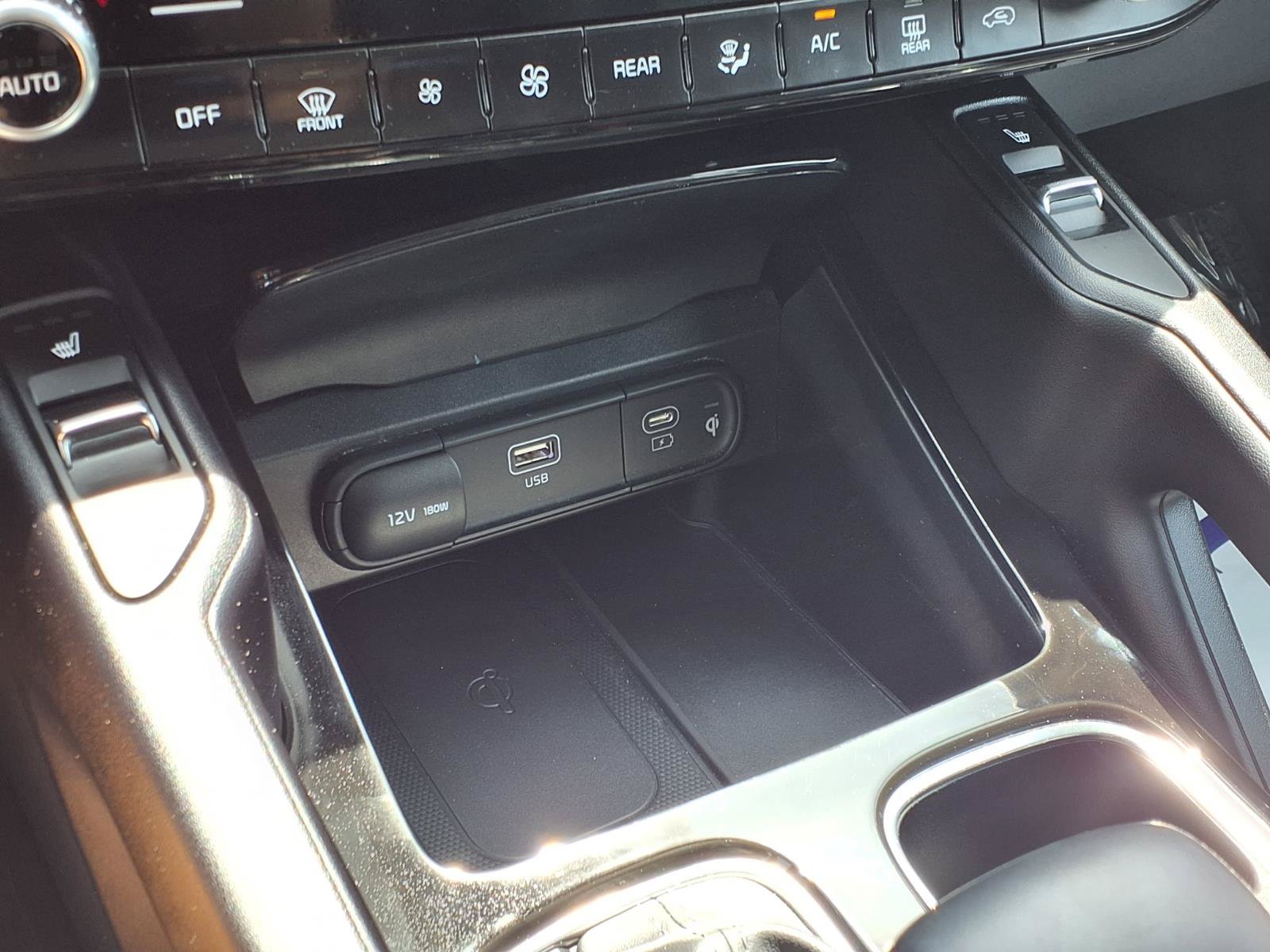 Used 2025 Kia Telluride S AWD/4WD image 9