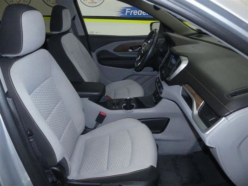 Used 2018 GMC Terrain SLE image 8