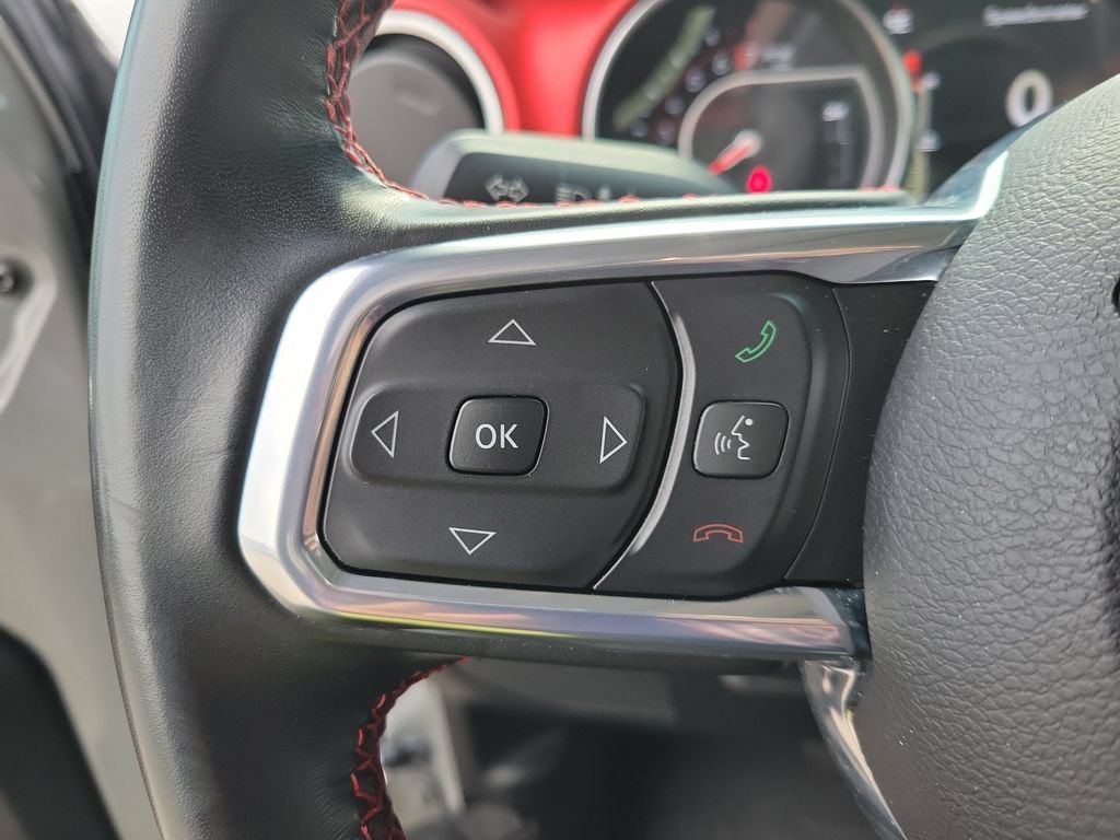 Used 2022 Jeep Gladiator Rubicon AWD/4WD image 19