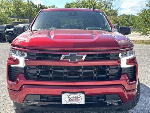 Used 2024 Chevrolet Silverado 1500 RST AWD/4WD image 3