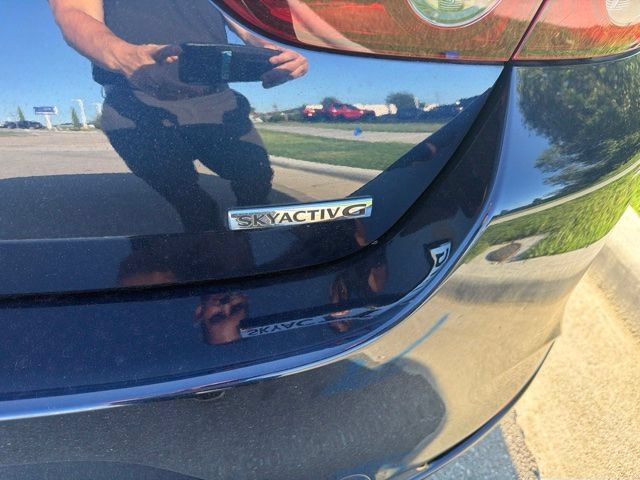 Used 2025 MAZDA MAZDA3 s FWD image 5
