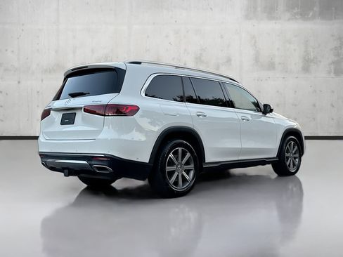 Used 2023 Mercedes-Benz GLS 450 4MATIC image 8