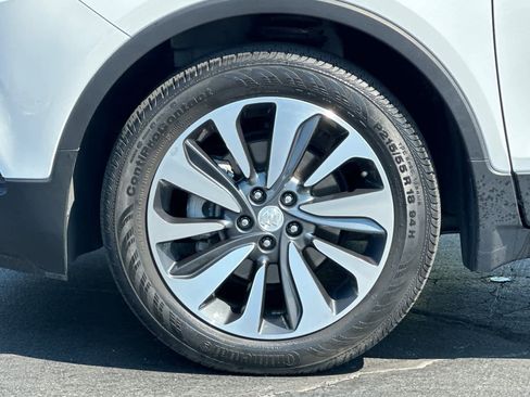 Used 2021 Buick Encore Preferred w/ Safety Package image 31