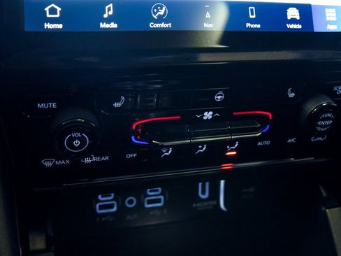 Used 2022 Jeep Grand Cherokee Limited 4xe image 19