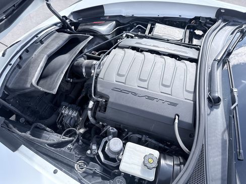 Used 2017 Chevrolet Corvette Stingray Coupe w/ Carbon Flash Badge Package image 20