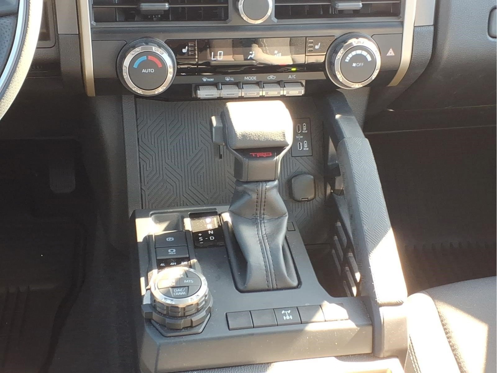 Used 2025 Toyota Tacoma TRD Off-Road AWD/4WD image 19