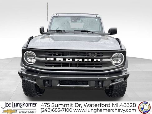 Used 2021 Ford Bronco Black Diamond w/ Sasquatch Package image 9