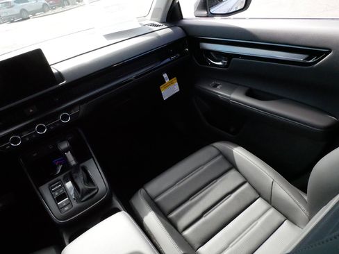 Certified 2026 Honda CR-V EX-L image 11