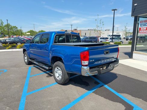 Used 2016 Toyota Tacoma SR5 AWD/4WD image 7