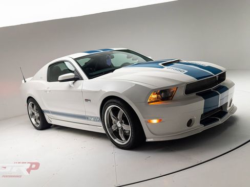 Used 2011 Ford Mustang GT Premium w/ Security Pkg RWD image 14