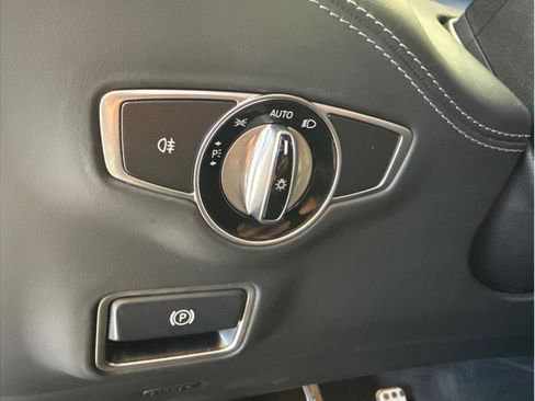 Used 2017 Mercedes-Benz S 550 Cabriolet image 27