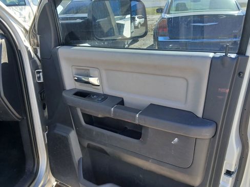 Used 2012 RAM 1500 Classic SLT w/ Protection Group image 21
