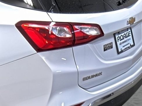 Used 2018 Chevrolet Equinox LT FWD image 10