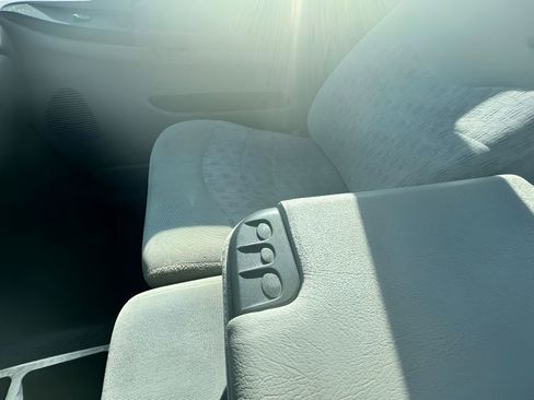 Used 2000 Ford F250 XL image 11