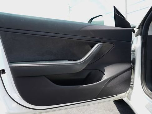 Used 2019 Tesla Model 3 RWD image 37