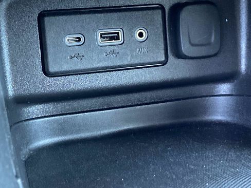 Used 2023 Chevrolet Equinox LS w/ LS Convenience Package AWD/4WD image 14