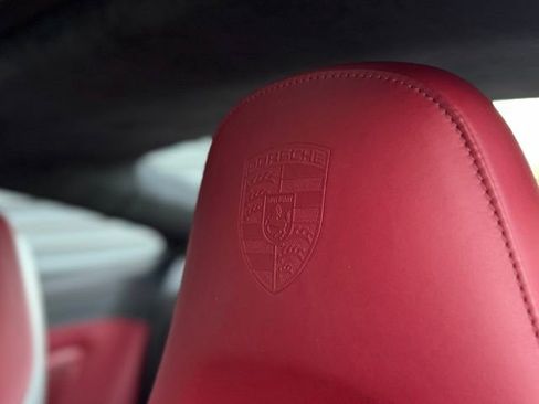 Used 2019 Porsche 911 Turbo image 32