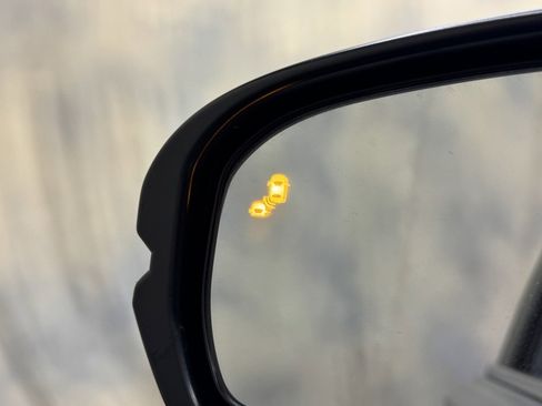 Used 2024 Honda CR-V EX image 17