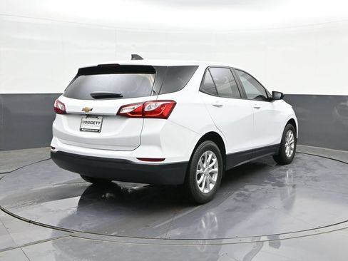 Used 2021 Chevrolet Equinox LS w/ LS Convenience Package FWD image 11