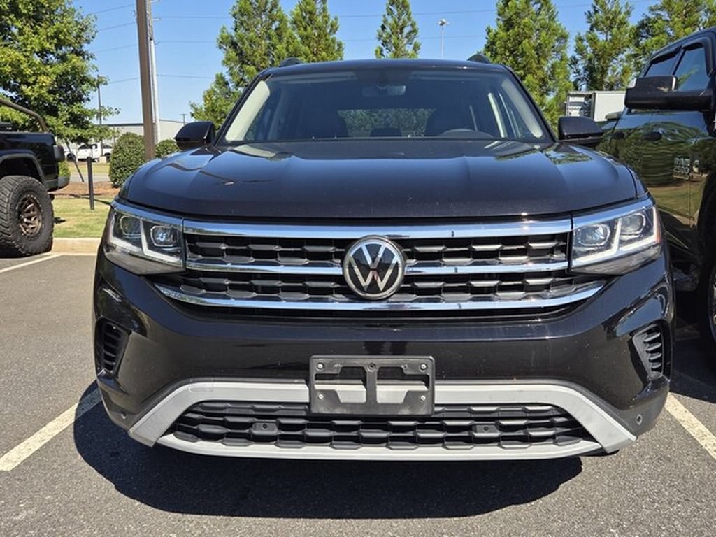 Used 2021 Volkswagen Atlas SE w/ Panoramic Sunroof Package FWD image 2