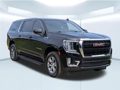 Used 2023 GMC Yukon XL SLE w/ Gmc Pro Safety Plus Package RWD image 8