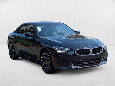 Used 2025 BMW 230i xDrive Coupe image 6