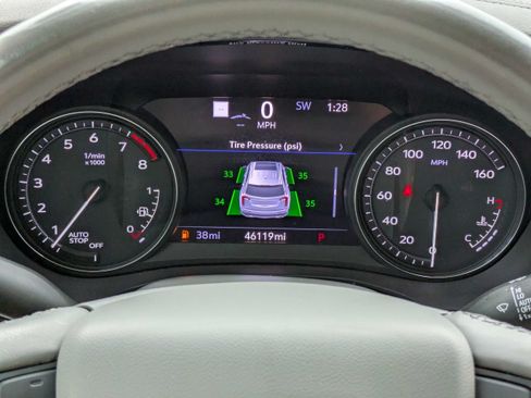 Used 2023 Cadillac XT6 Premium Luxury w/ Technology Package FWD image 28