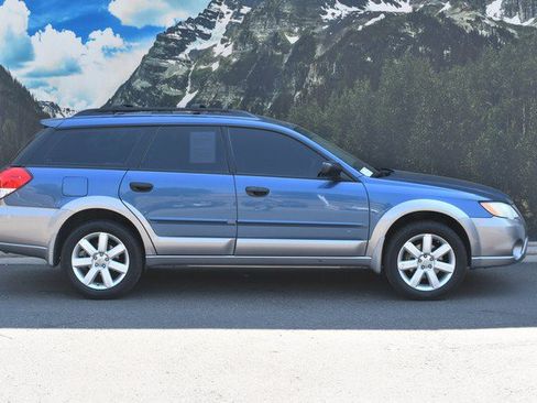 Used 2009 Subaru Outback 2.5i Special Edition AWD/4WD image 2