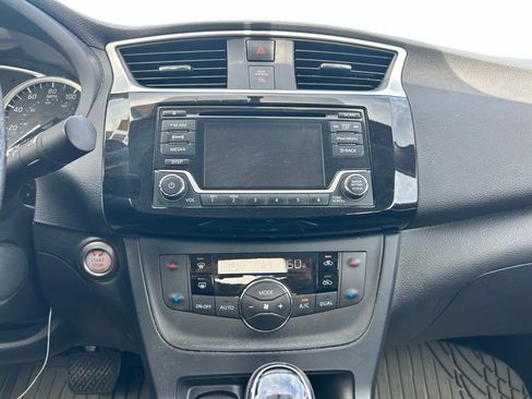 Used 2018 Nissan Sentra SV FWD image 21