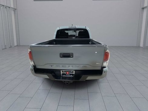 Certified 2022 Toyota Tacoma TRD Sport image 7