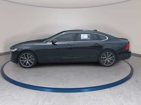 Used 2018 Volvo S90 T6 Momentum w/ Convenience Package AWD/4WD image 5