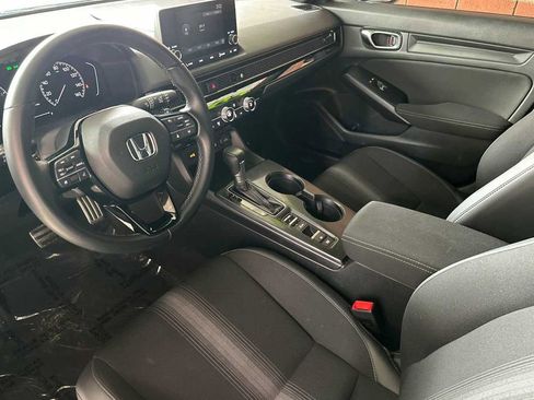 Used 2023 Honda Civic Sport image 10
