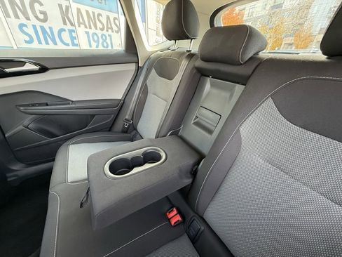 Used 2024 Volkswagen Taos S image 29