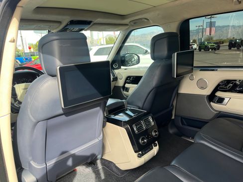 Used 2018 Land Rover Range Rover Long Wheelbase Supercharged image 16