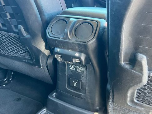 Used 2021 Jeep Wrangler Unlimited Rubicon AWD/4WD image 23