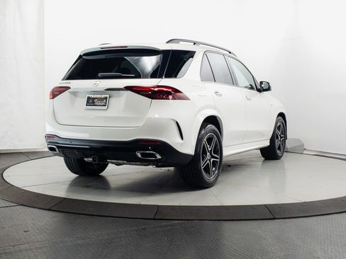 Used 2025 Mercedes-Benz GLE 450e 4MATIC image 34