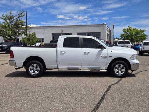 Used 2019 RAM 1500 Classic SLT AWD/4WD image 2