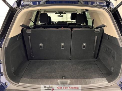 Used 2025 Nissan Pathfinder SV FWD image 37