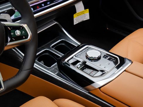 New 2026 BMW 740i xDrive 740i xDrive w/ Premium Package image 12