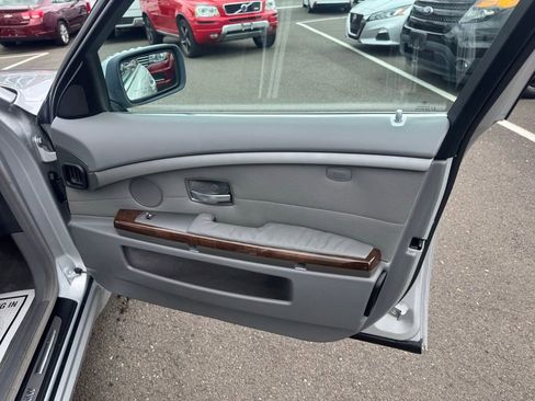 Used 2003 BMW 745Li RWD image 26