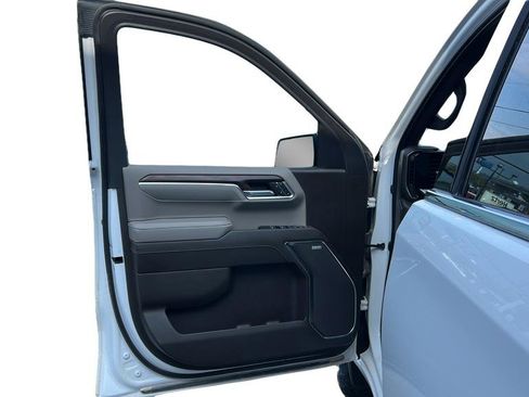 Used 2023 GMC Sierra 1500 SLT image 14