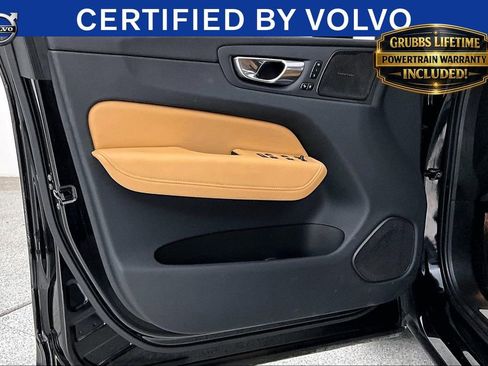 Certified 2023 Volvo XC60 B5 Ultimate w/ Protection Package Premier FWD image 23